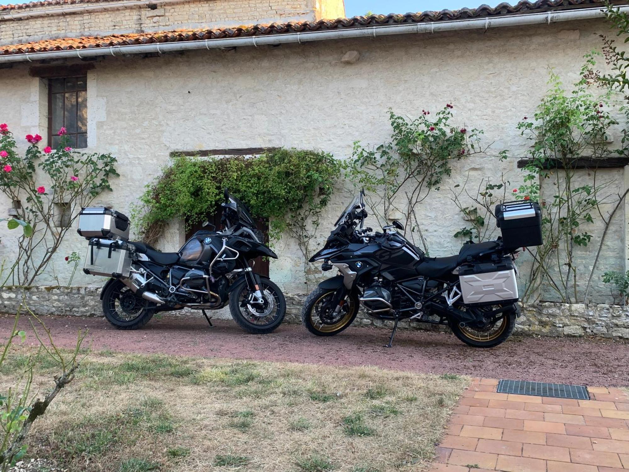 Bed and Breakfast The Cool Lounge A Coulonges - Charente Exterior foto