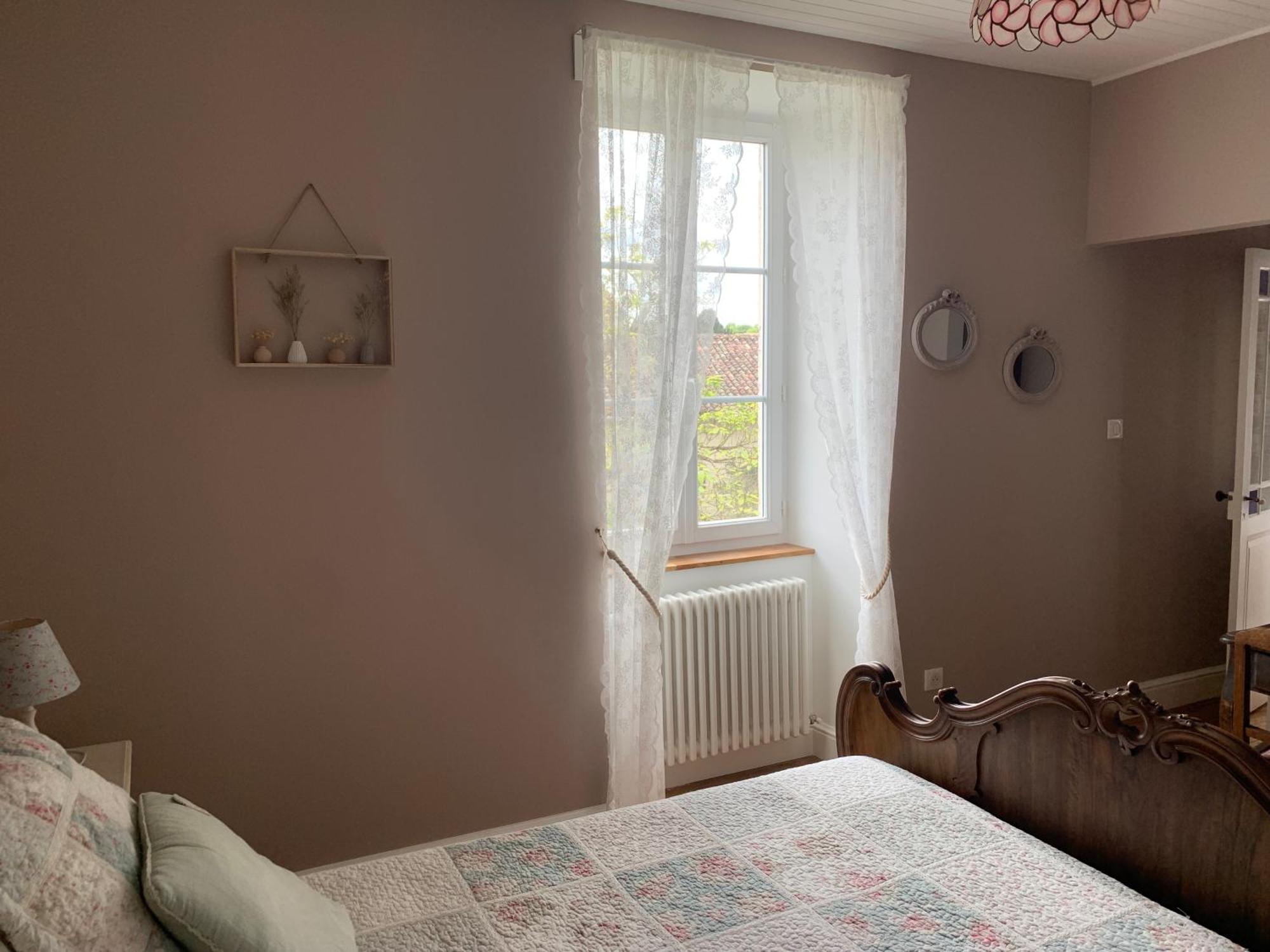 Bed and Breakfast The Cool Lounge A Coulonges - Charente Exterior foto